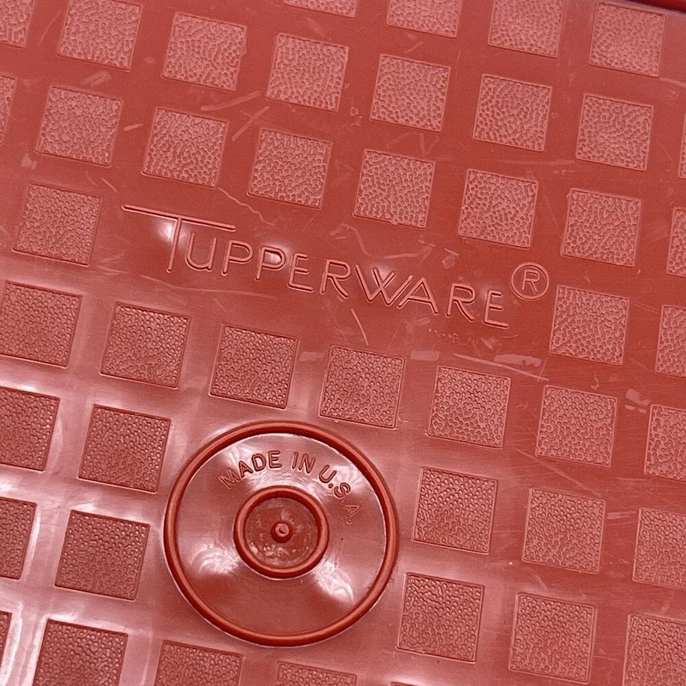 Vintage Tupperware Junior Waffle-Bottom Marinating Container 1518-1 Paprika